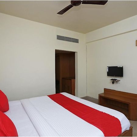 Hotel Keshari Bhuvanesvar Kültér fotó