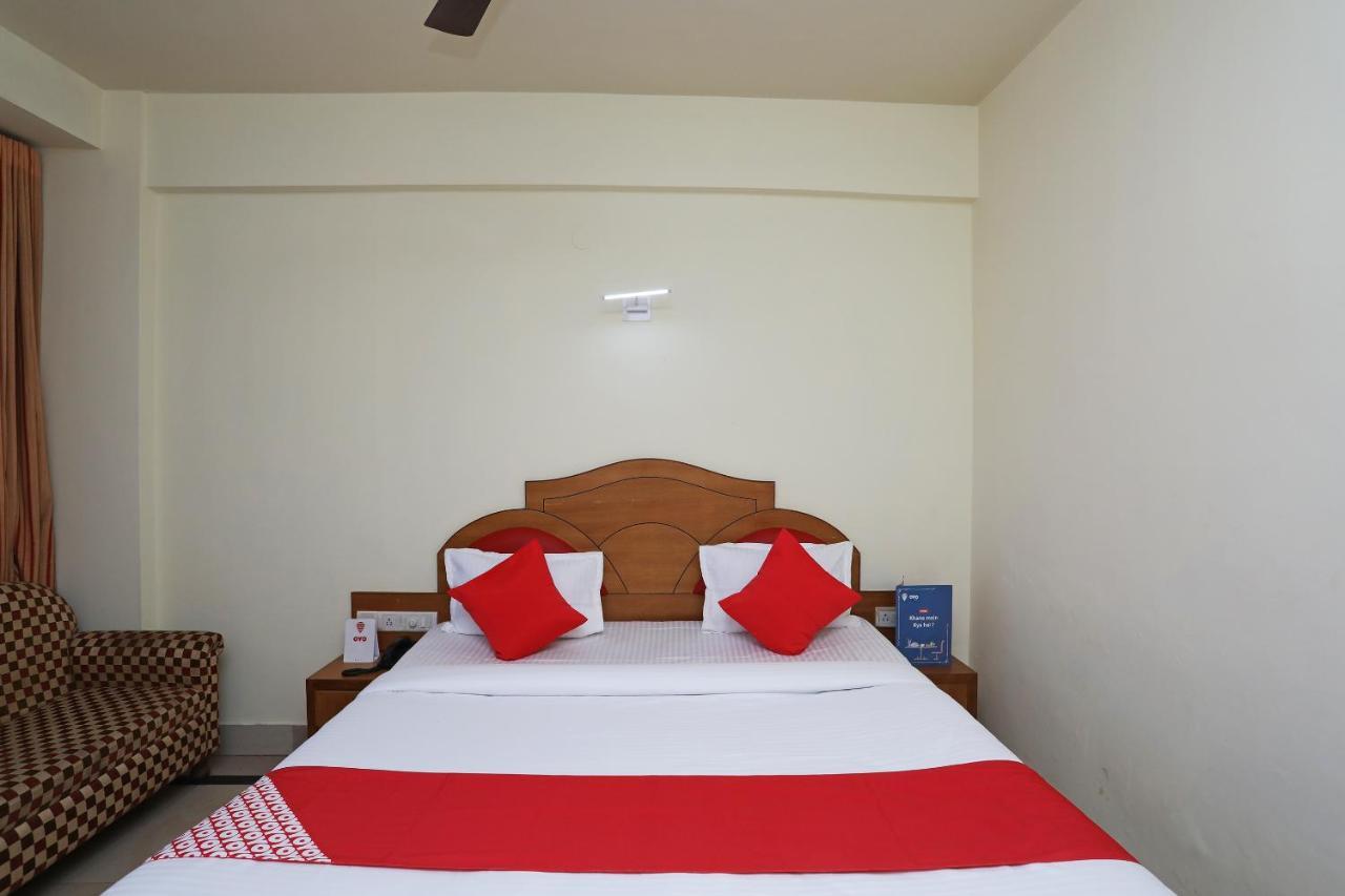Hotel Keshari Bhuvanesvar Kültér fotó