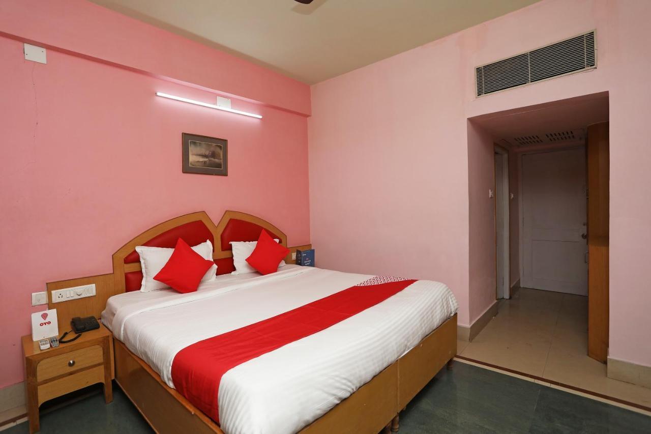 Hotel Keshari Bhuvanesvar Kültér fotó